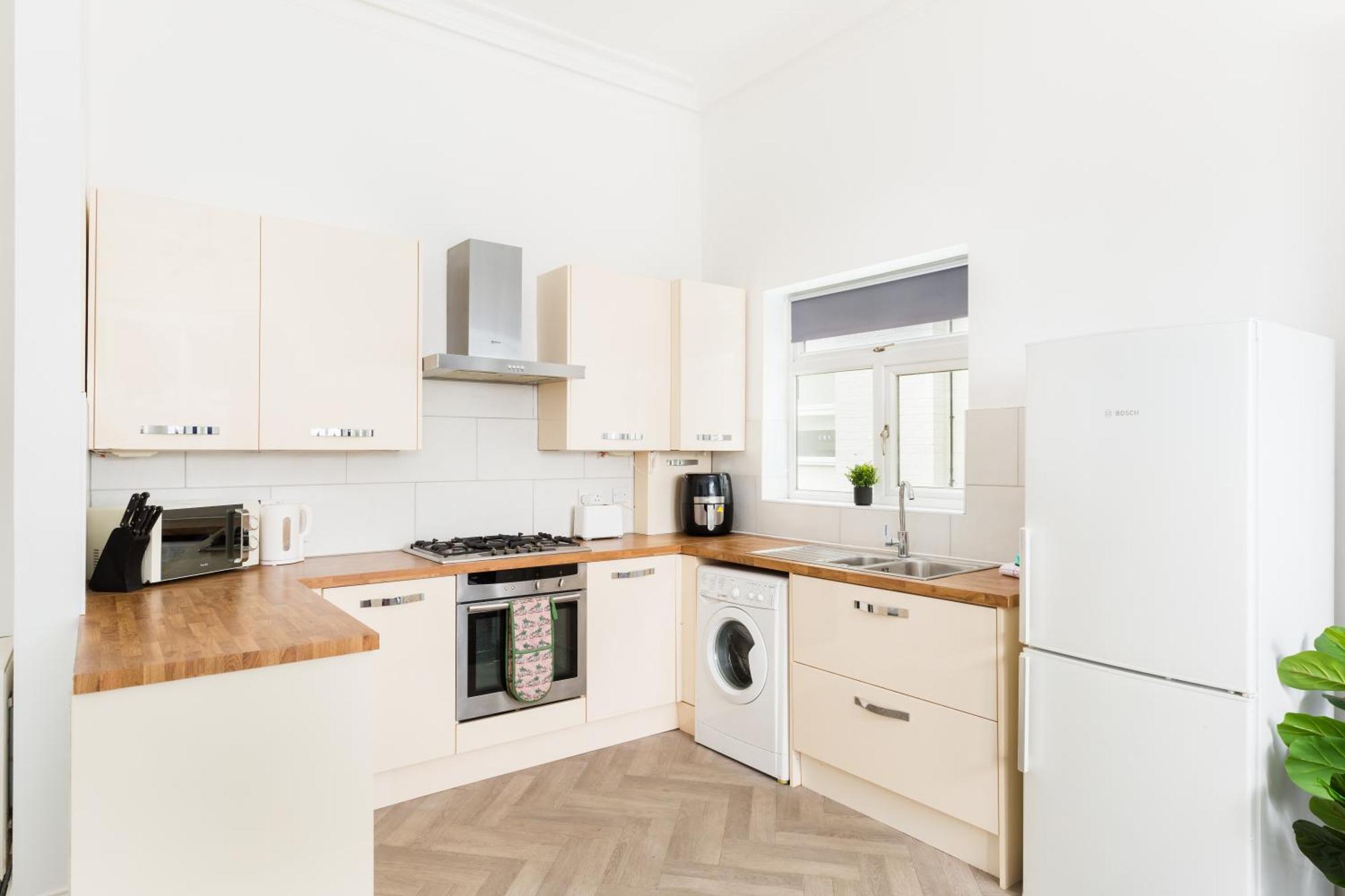 1-Bedroom Apartment In Leamington Spa With Free Parking المظهر الخارجي الصورة